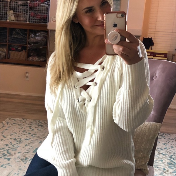 Last 1! Medium Oversized Ivory Lace Up Sweater - Picture 3 of 6